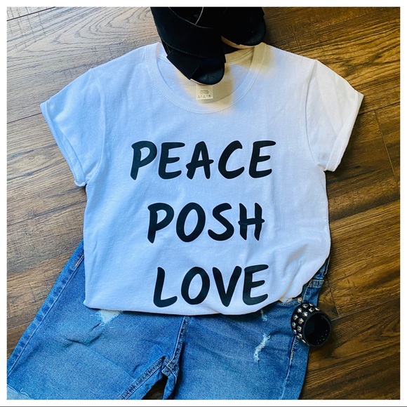 ✨LAST ONE✨PEACE POSH LOVE GRAPHIC T-SHIRT - Picture 6 of 8